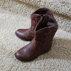 Little Girl cowgirl boots